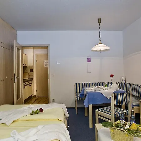 شقة فندقية Appartmenthaus Thermenhof