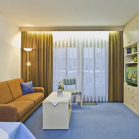Apart Otel Appartmenthaus Thermenhof 2*
